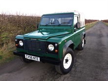 2006/56 LAND ROVER DEFENDER 90 TRUCK CAB/PICK UP Td5 **ULTRA LOW MILEAGE**